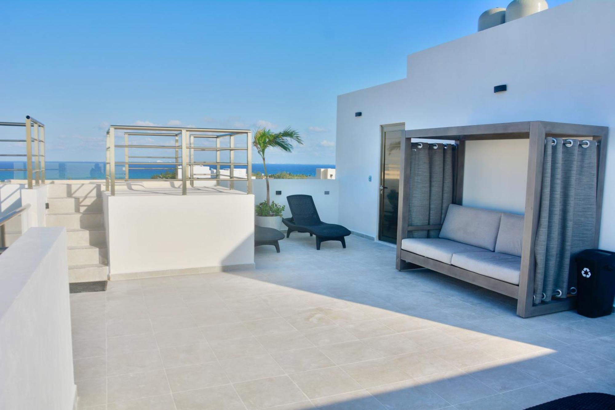 Stylish Ocean-view - Steps From 5th Avenue Apartamento *